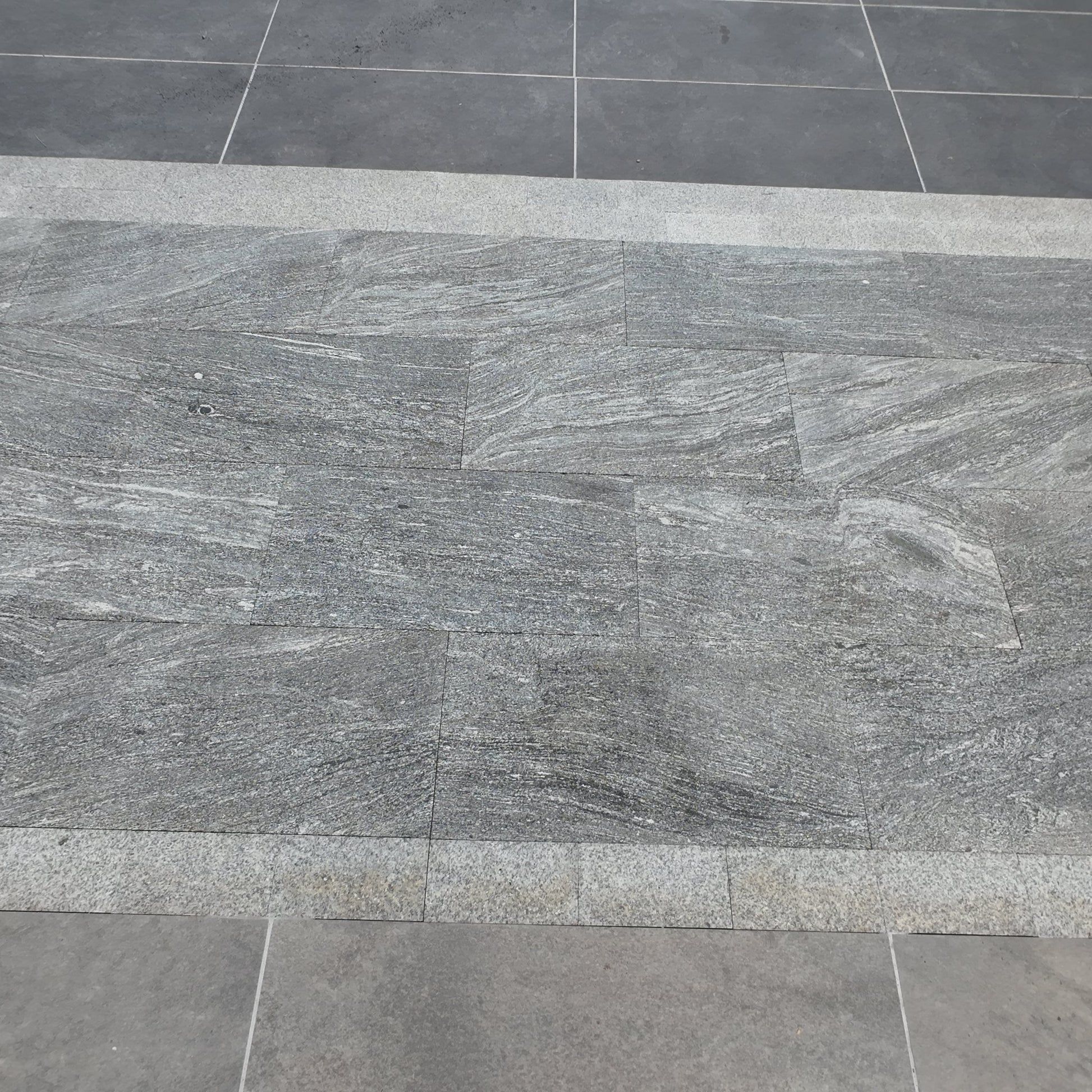 GREY PAVING