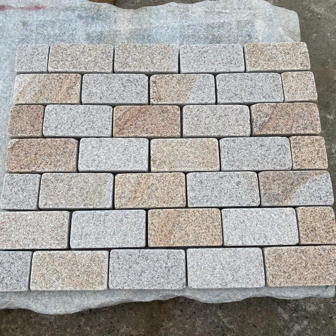 Yellow Tumble Granite 200x100x50mm